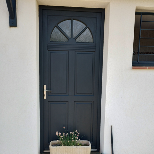 porte-bleue-500-px