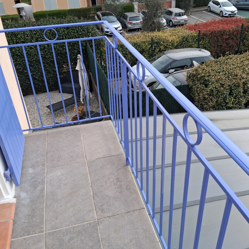 rembarde bleue