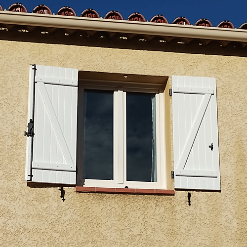 volets blancs